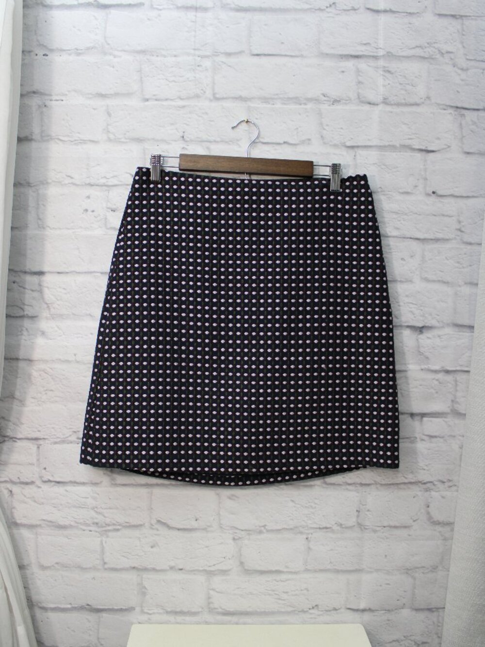 Ann Taylor Factory 8 Navy Embroidered Dot Back Zip Knee Length Skirt